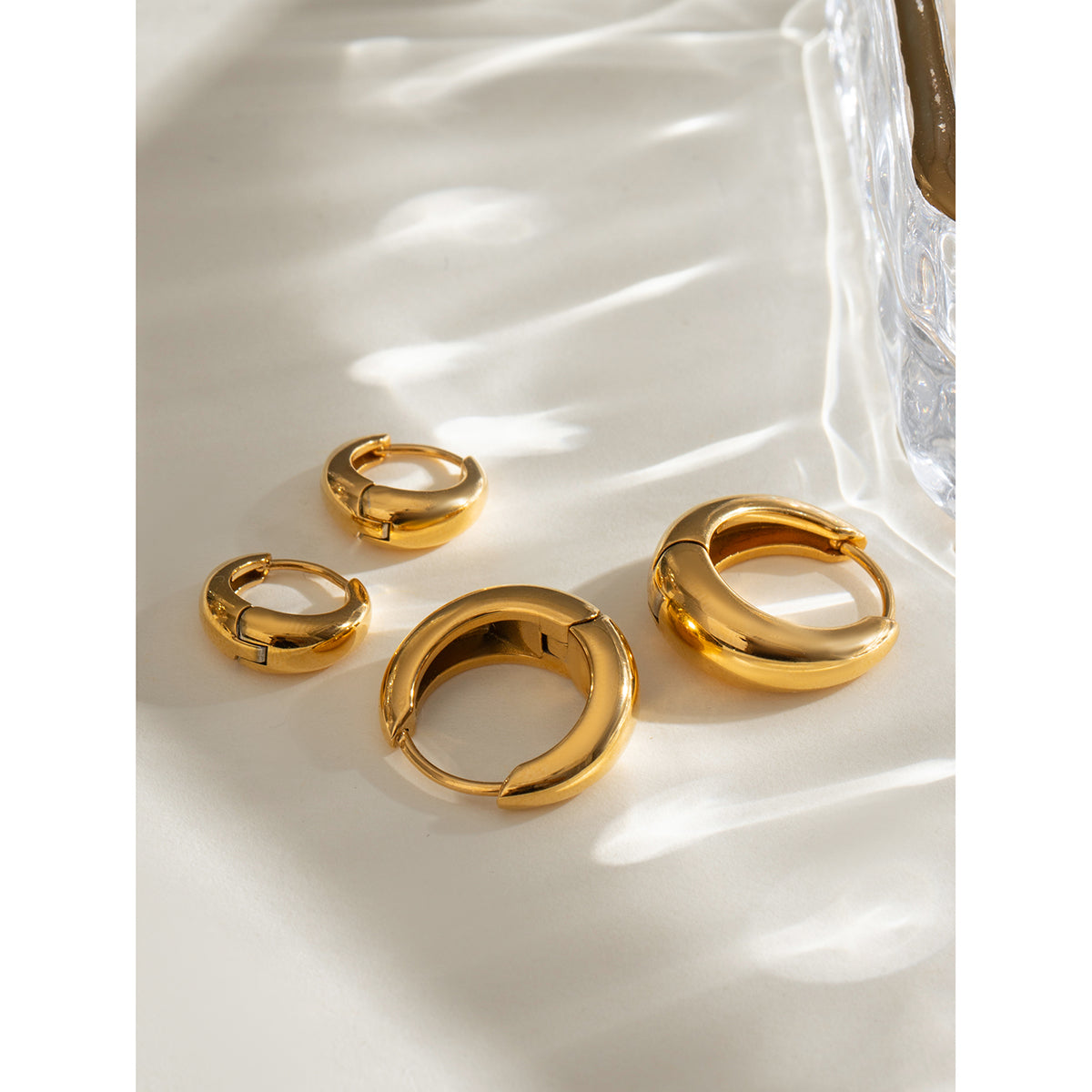 Petite & Polished – Gold Mini Hoops (1.1 cm)