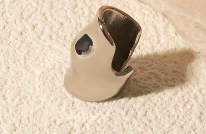 š©¶Lunar Spineā Ear Cuff