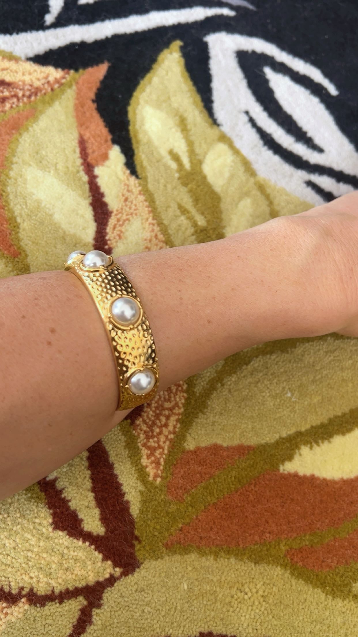 Aurelia Luxe Pearl Cuff