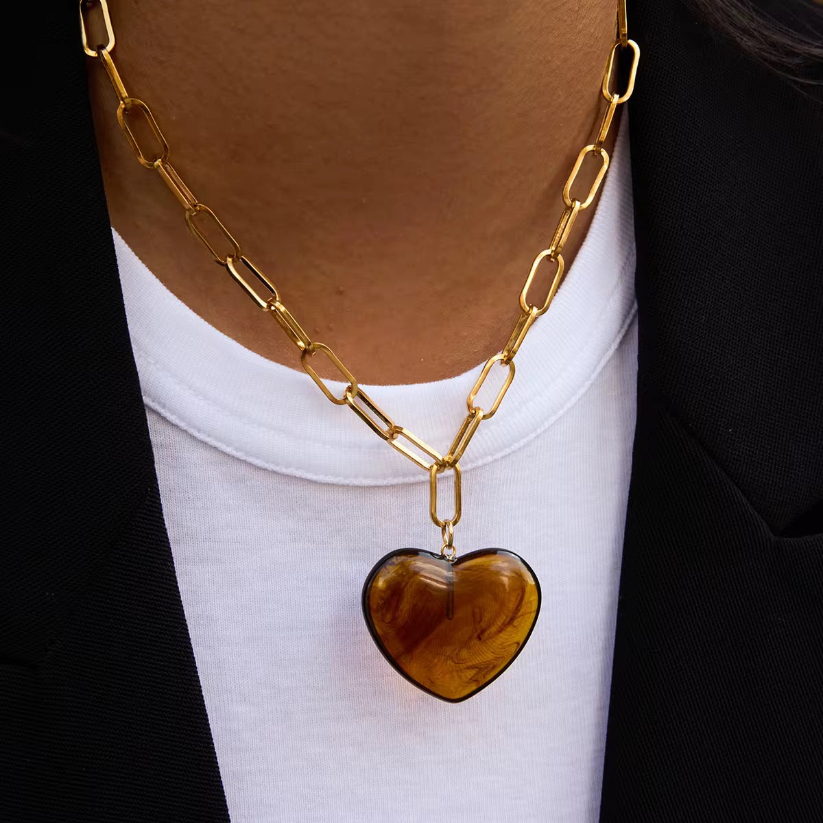 🧡 Golden Tortoise Glow Necklace