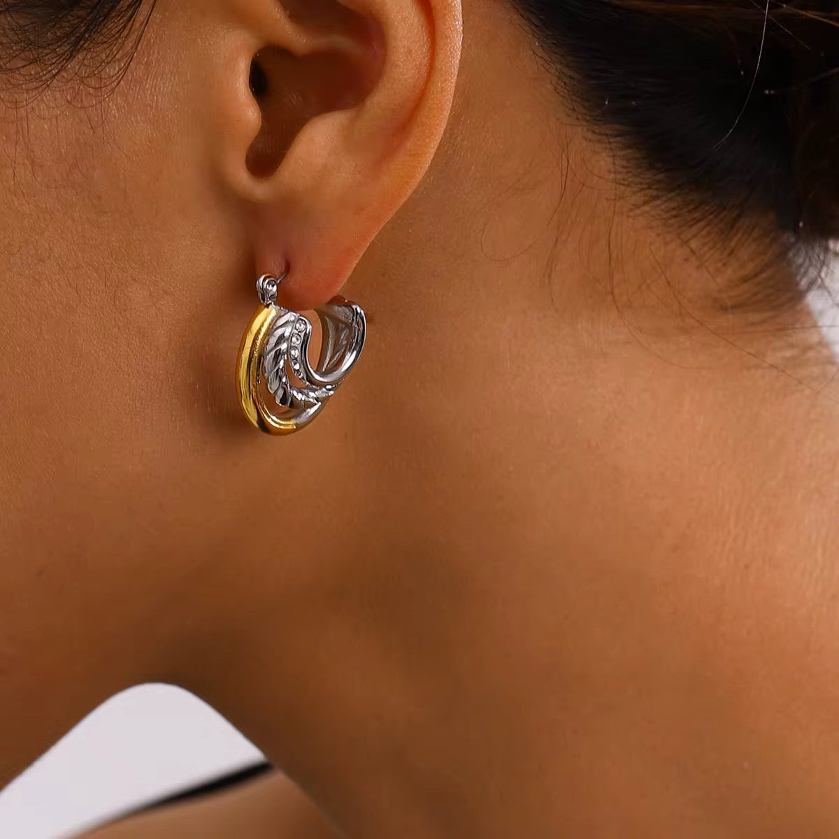 Luna Twist Luxe Hoops