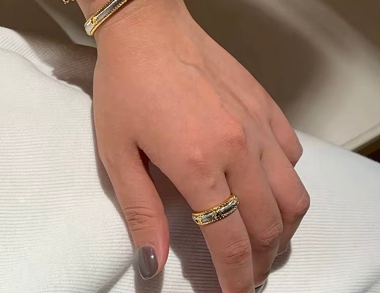 Antoinette Héritage Ring