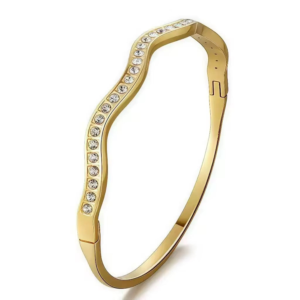 The Serene Curve Open Bangle