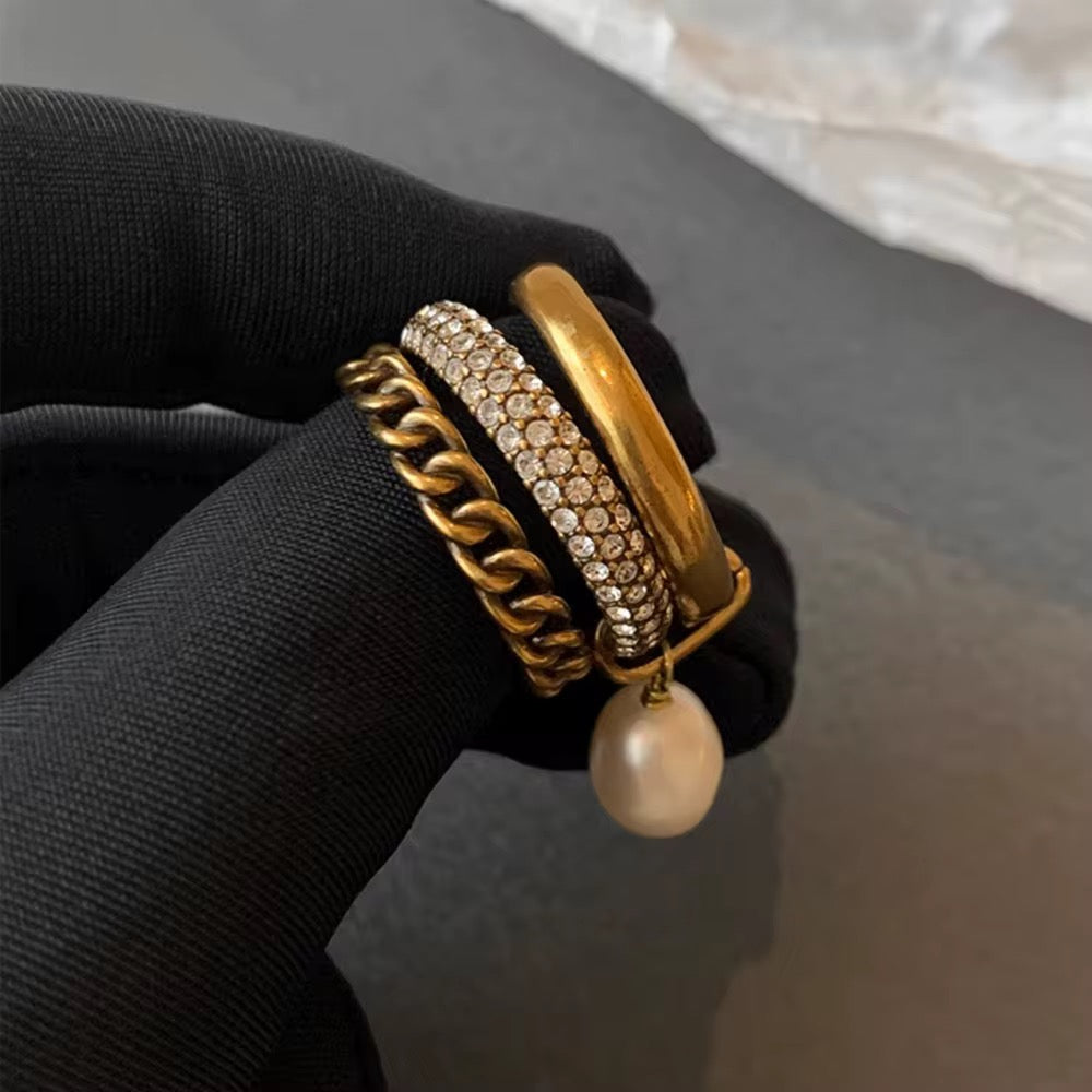 The Gilded Pearl Stacker