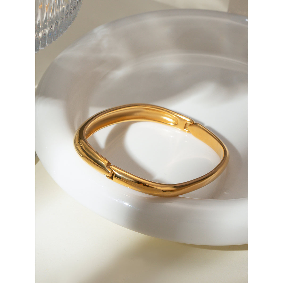 18K Gold - Plated Square Bangle with Clasp