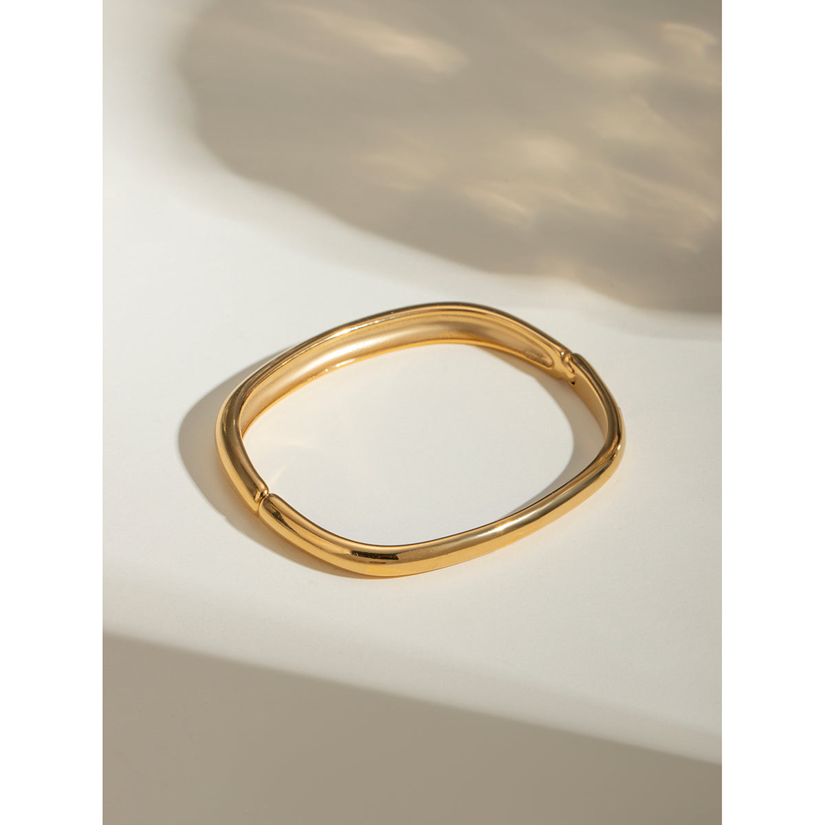 18K Gold - Plated Square Bangle with Clasp