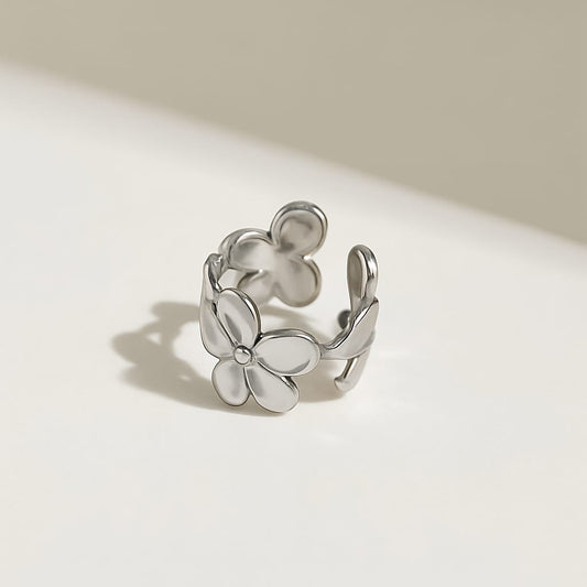 Silvique Flower Ear Cuff