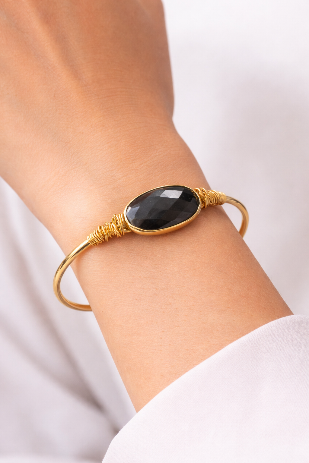 Midnight Aura Black Agate Cuff Bracelet – 18K Gold Plated