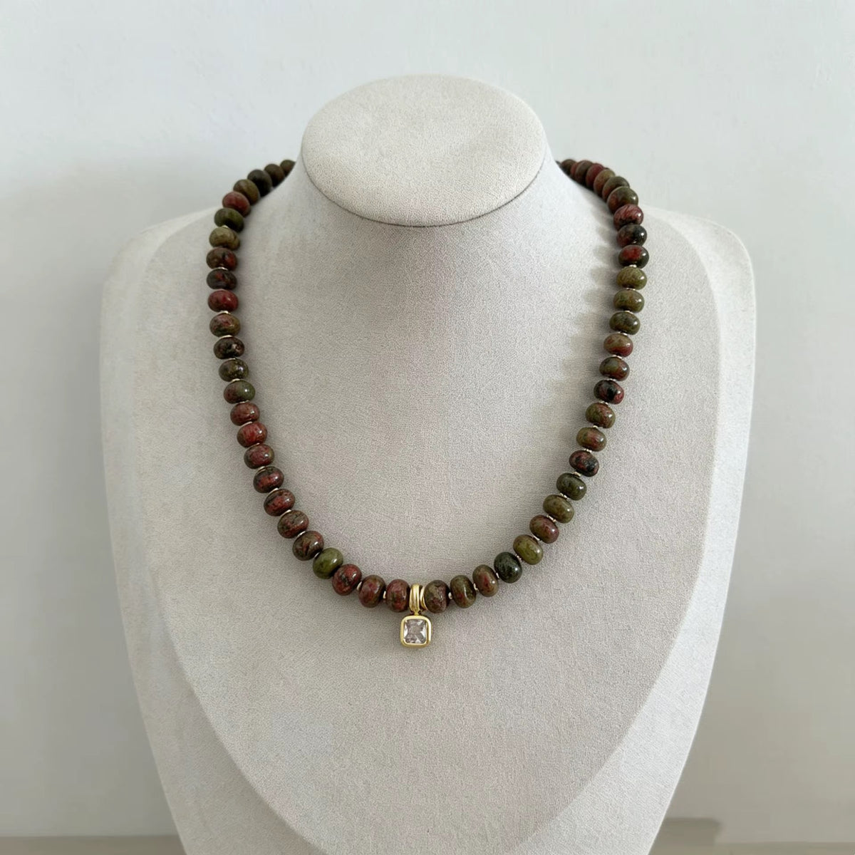 🤎 MIREVA Thé Sombre

Dark Tea Tiger’s Eye & Zirconia Necklace