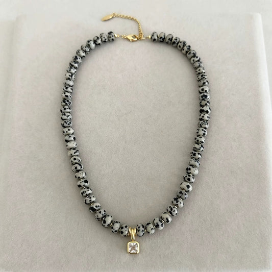 🤍🖤 MIREVA Dalmatien Écru

Dalmatian Stone & Cubic Zirconia Necklace