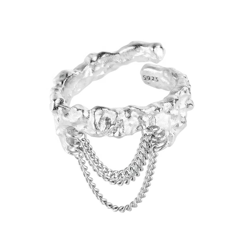 Élan Argent— Sculpted Tassel Chain Ring