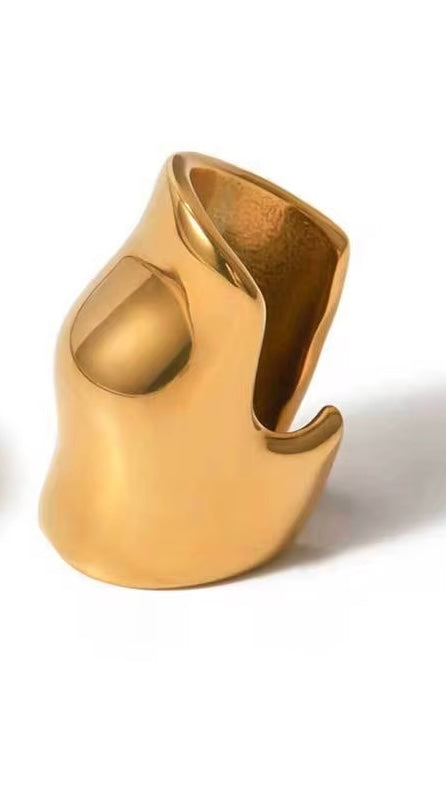 💛Auric Spine” Ear Cuff