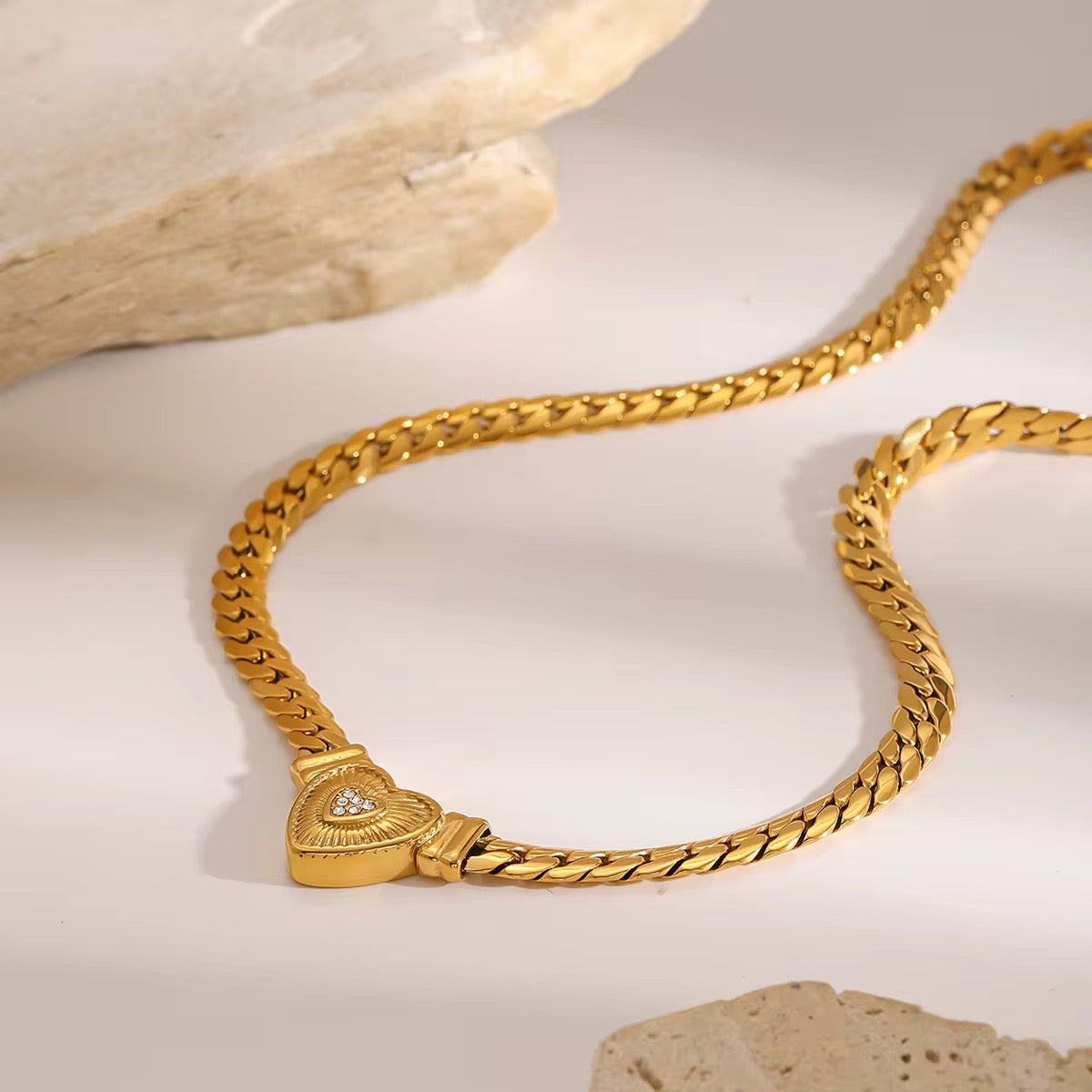 Golden Bond Heart Necklace 💫