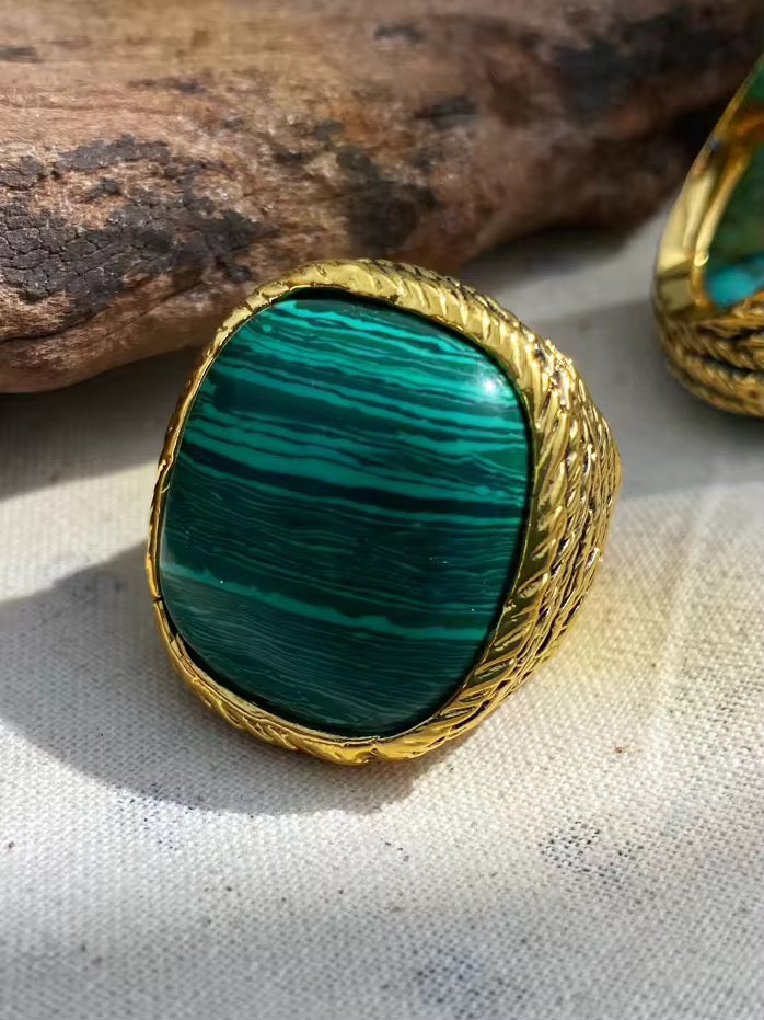 💚 “Emerald Whisper” — The Malachite Ring