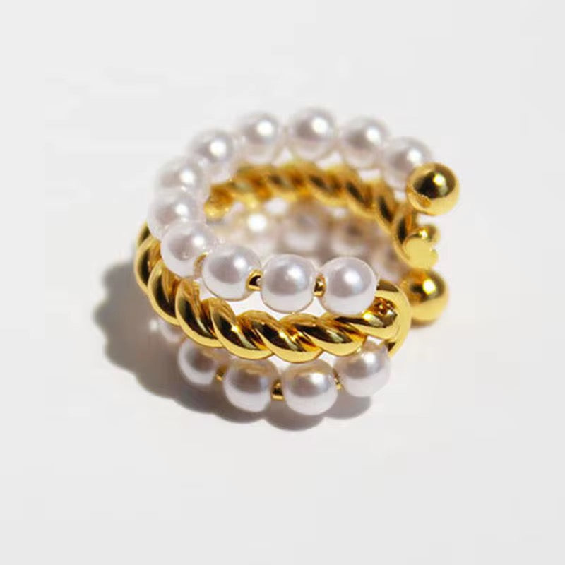 Elyra Twist Ear Cuff – 18K Gold-Plated Brass