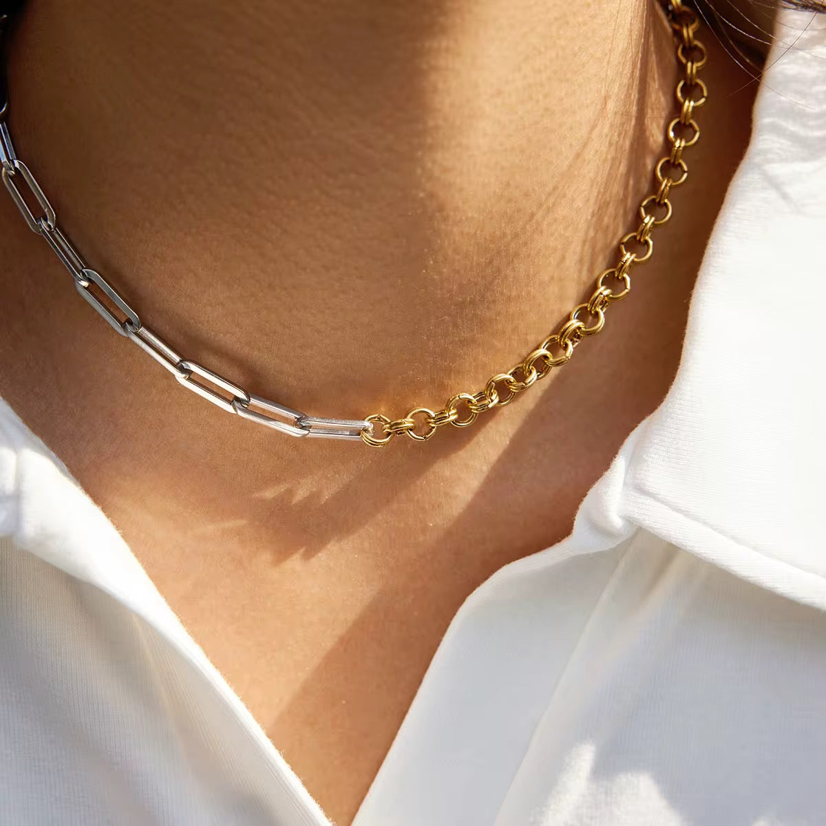 The Contrast Link Necklace