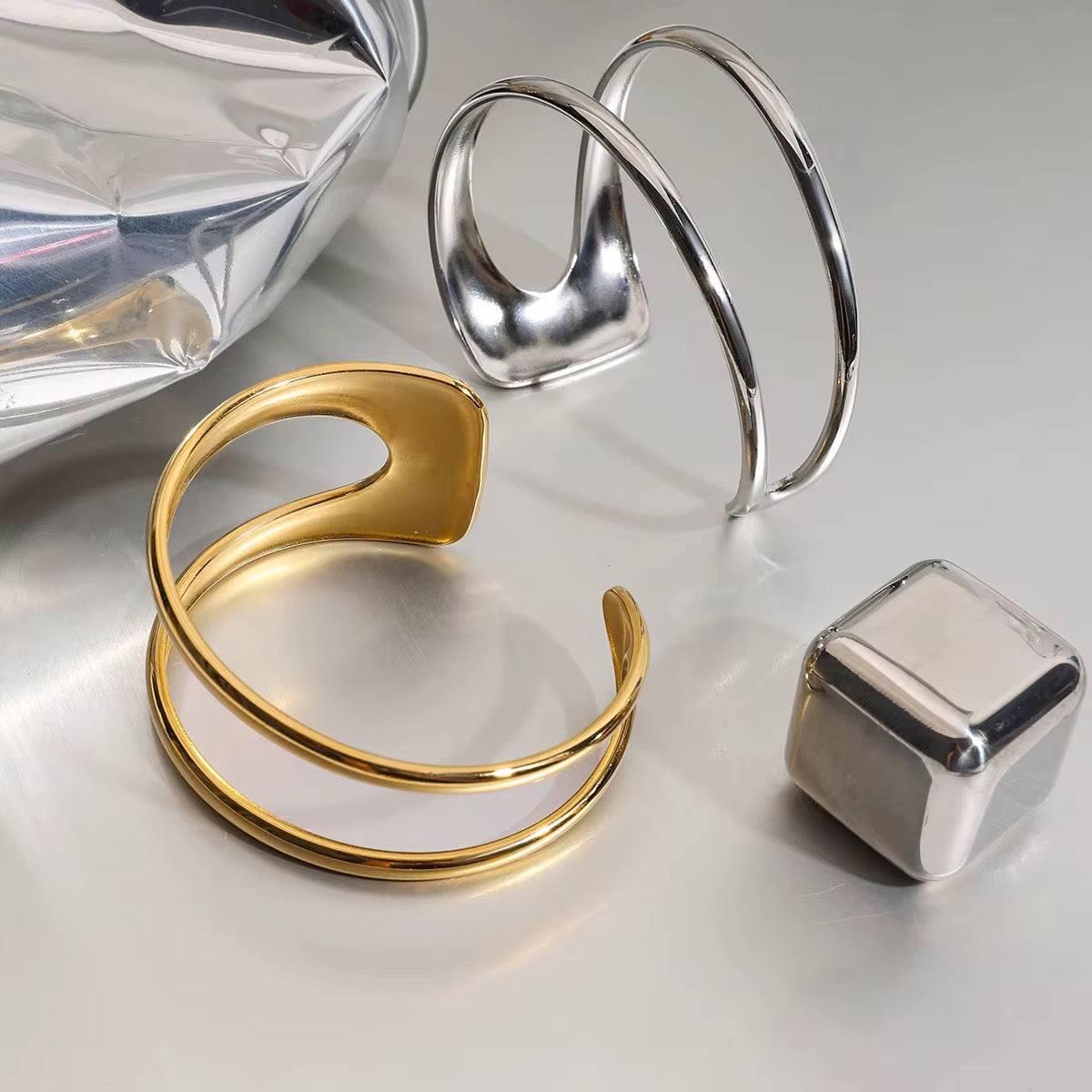 The Halo Layered Bangle