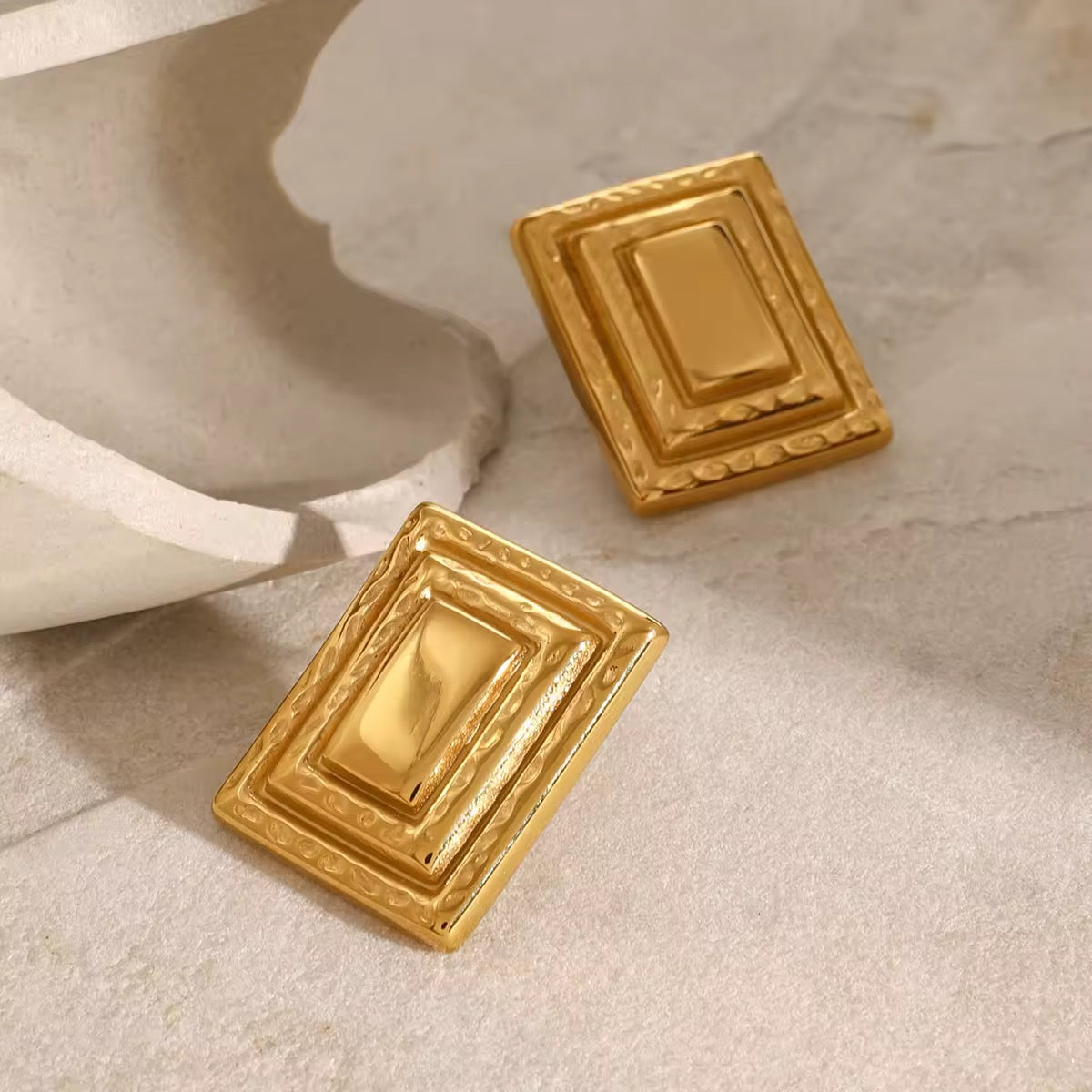 ✨ Tri-Chic Retro Rectangle Studs
