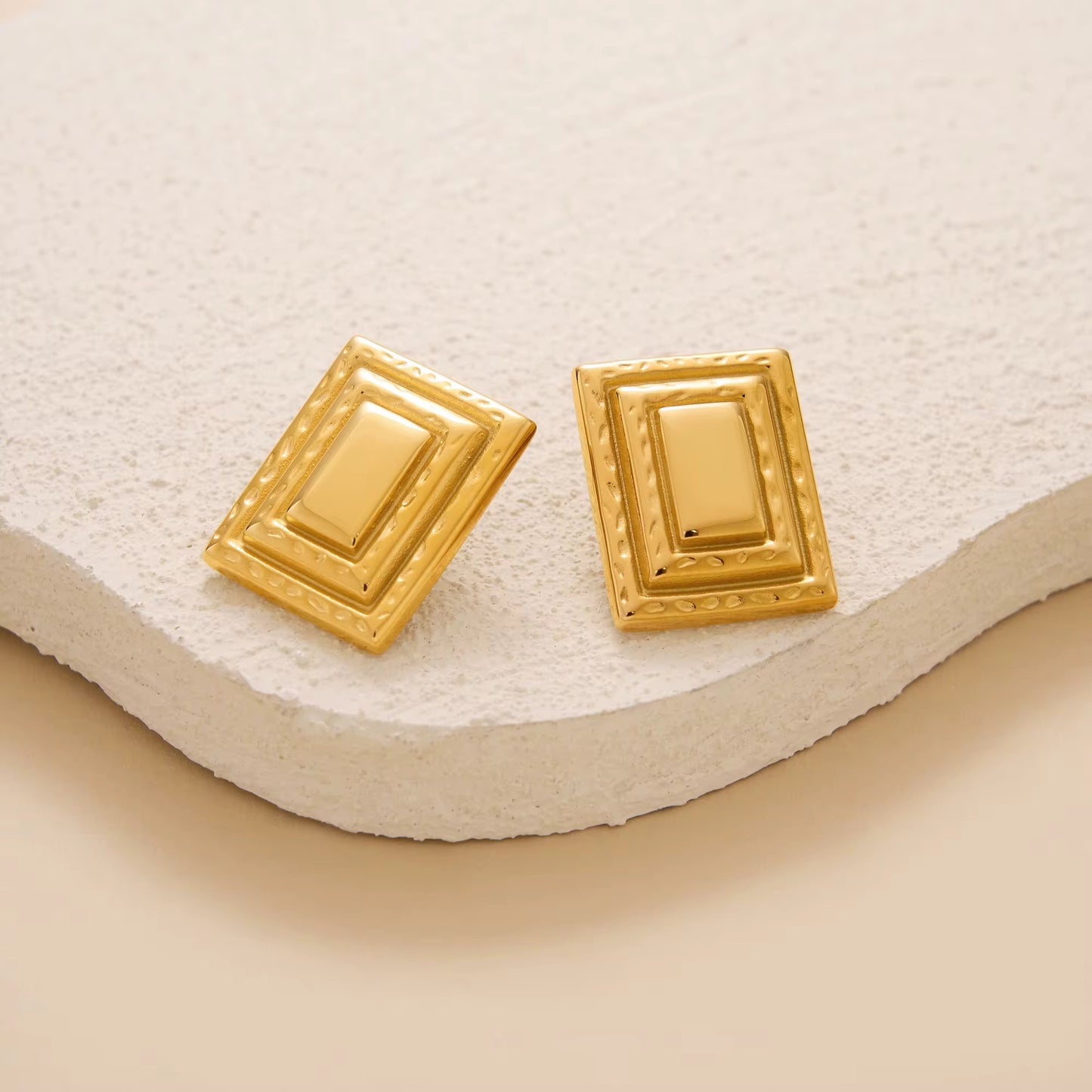 ✨ Tri-Chic Retro Rectangle Studs