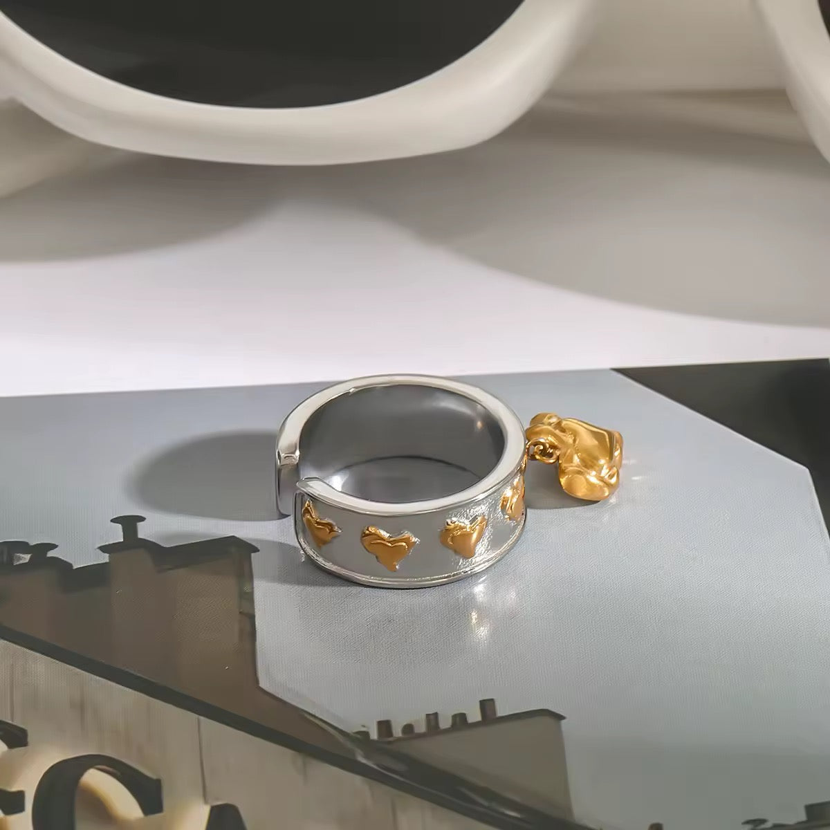 Molten Love Duo – Two-Tone Liquid Heart Ring