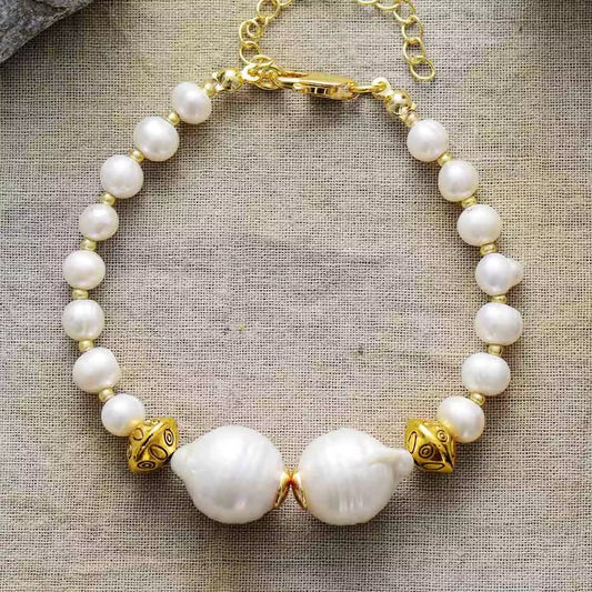 Baroque pearl & Healing Crystal Bracelet