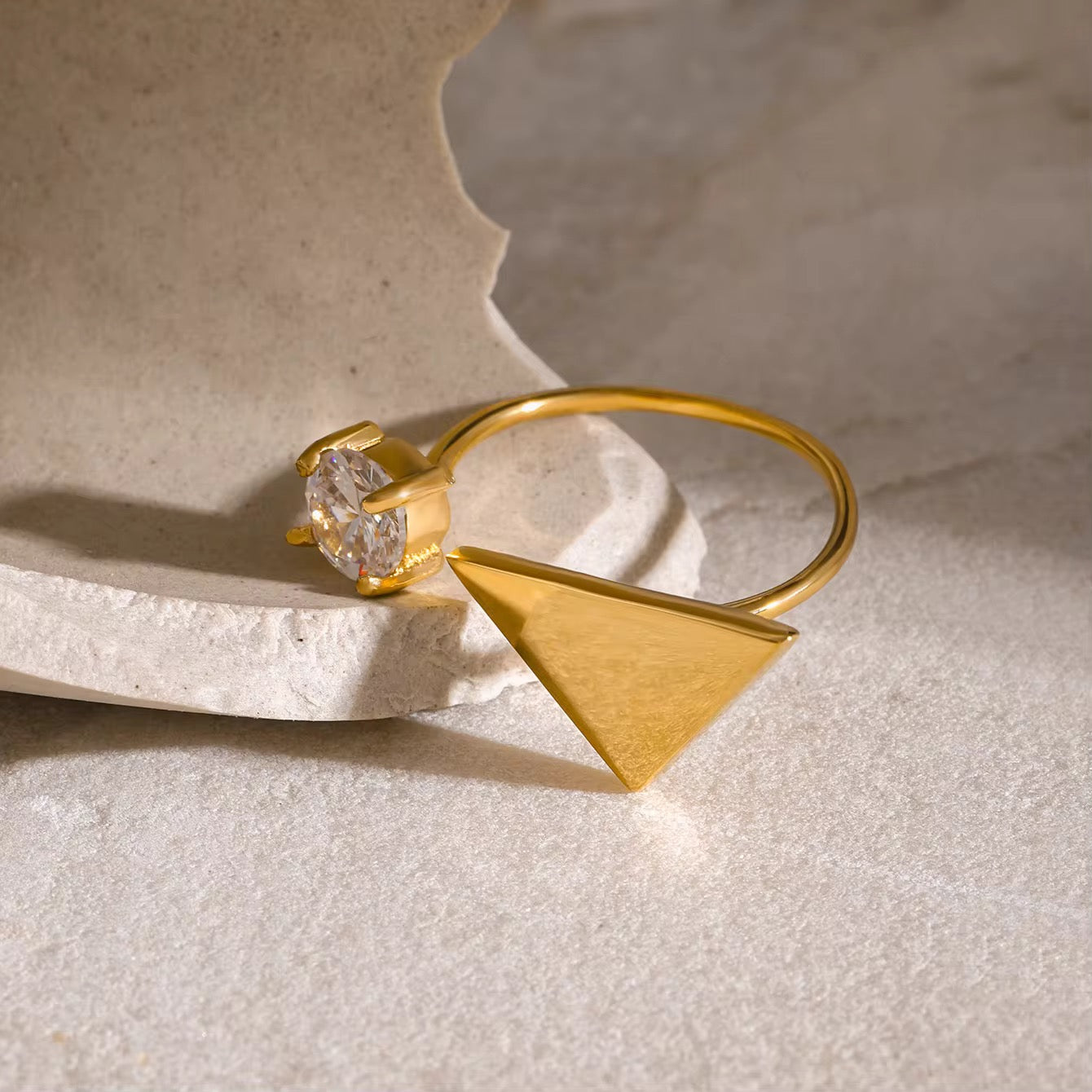 The Solaris Edge Ring