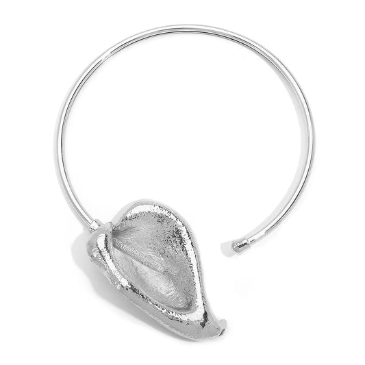 Lunavine Choker
