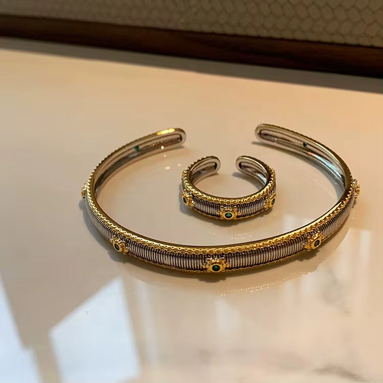 Antoinette Héritage Cuff