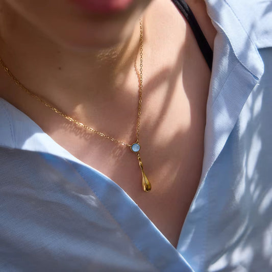 ⭐ Aster Teardrop Necklace