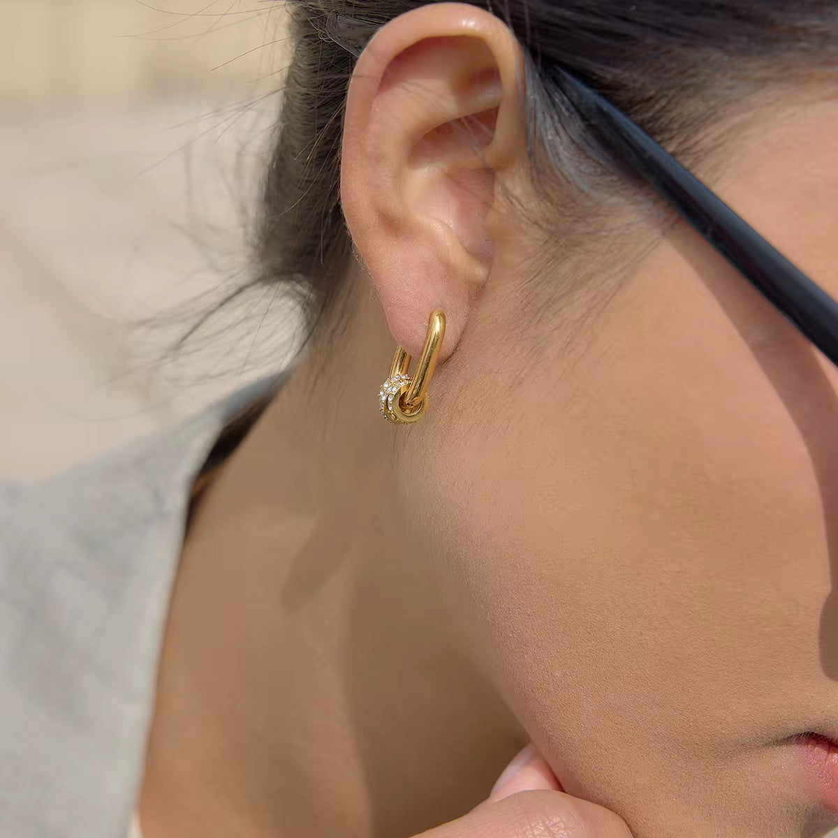 Alessia Hoop Earrings – Gold