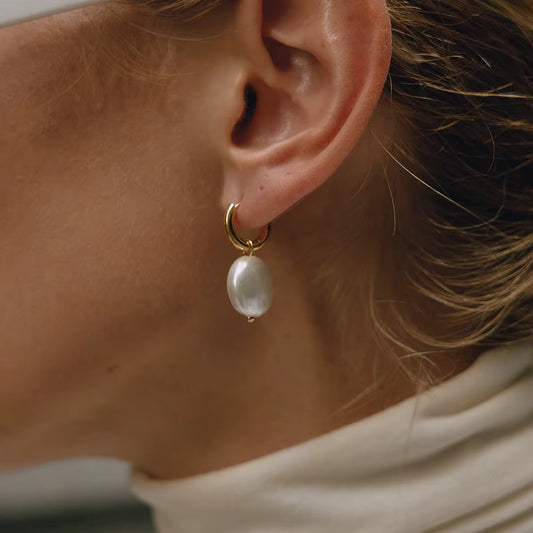 Éclat Pearl Mini Hoops