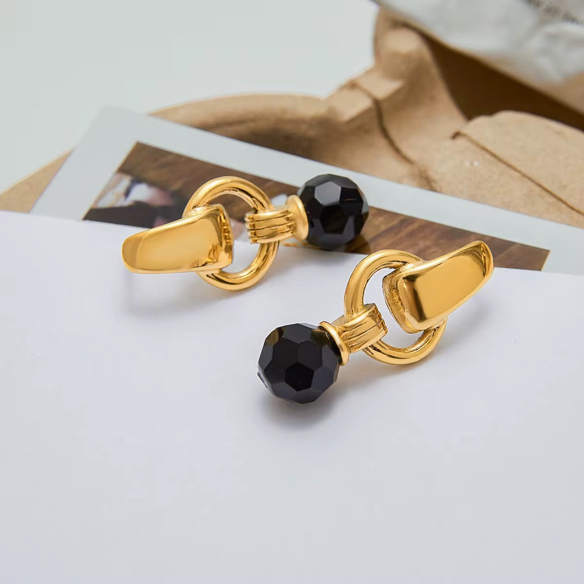 🌑 Noir Halo Drop Earrings