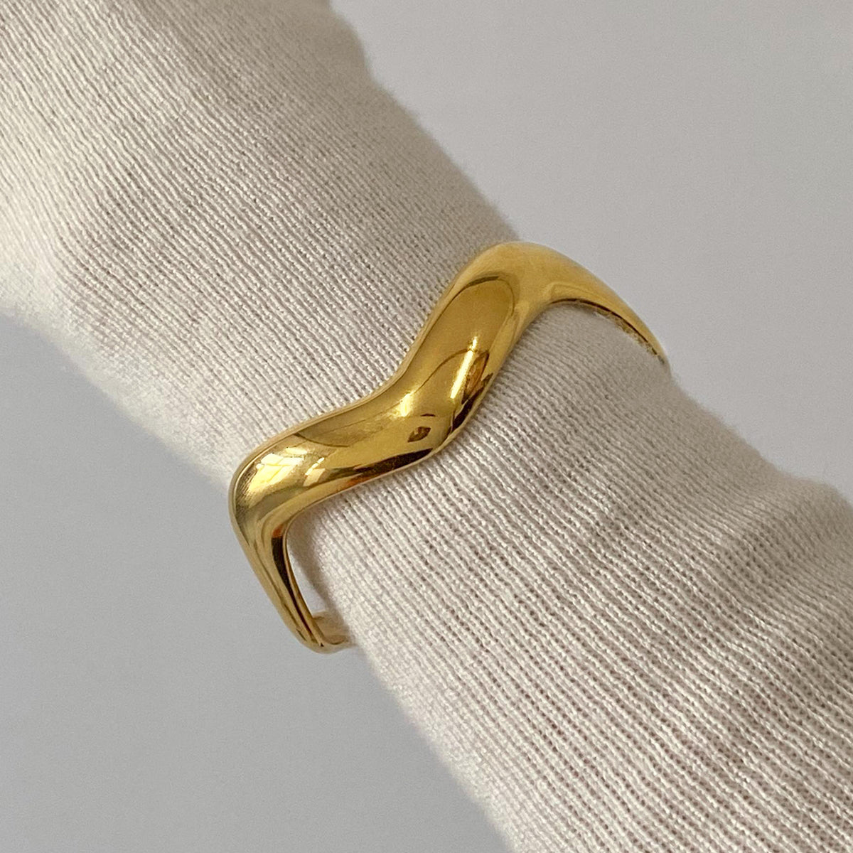 18k Gold-Plated Irregular Bracelet & Chunky Wave Cuff